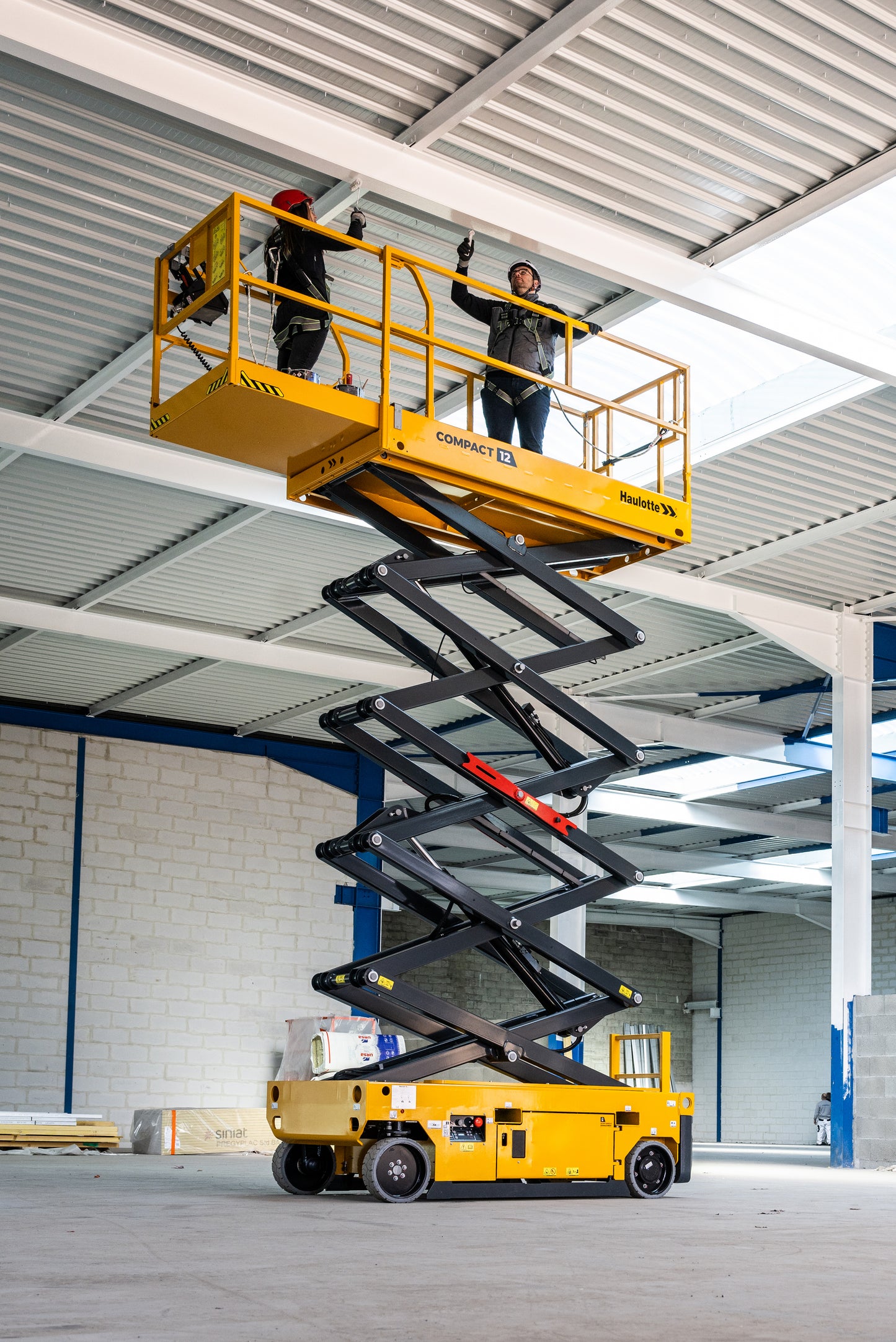 Noleggio piattaforma NUOVA 12 metri