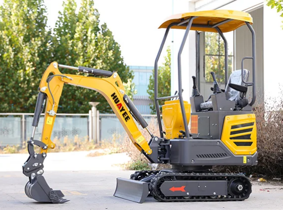 Mini escavatore HUAYEE HY12Q3 NUOVO MOTORE KUBOTA D722