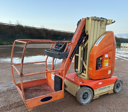 Toucan JLG 10e 2009