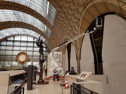 R160: piattaforma aerea cingolata da 15,60 m