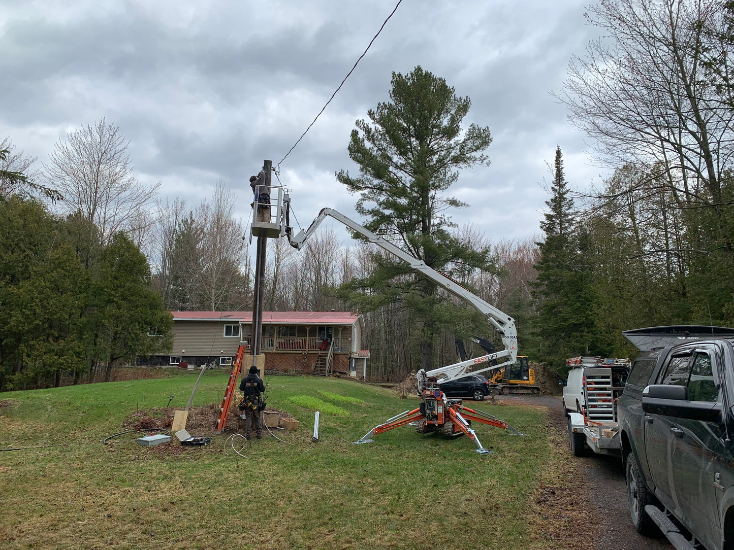 R180: piattaforma aerea cingolata da 17,60 m